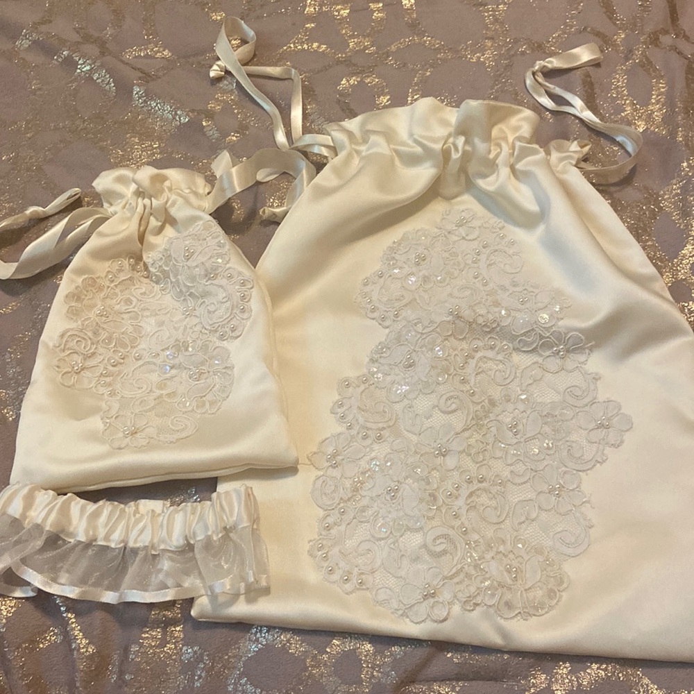 Bridal bag set and garter Cream color with beading